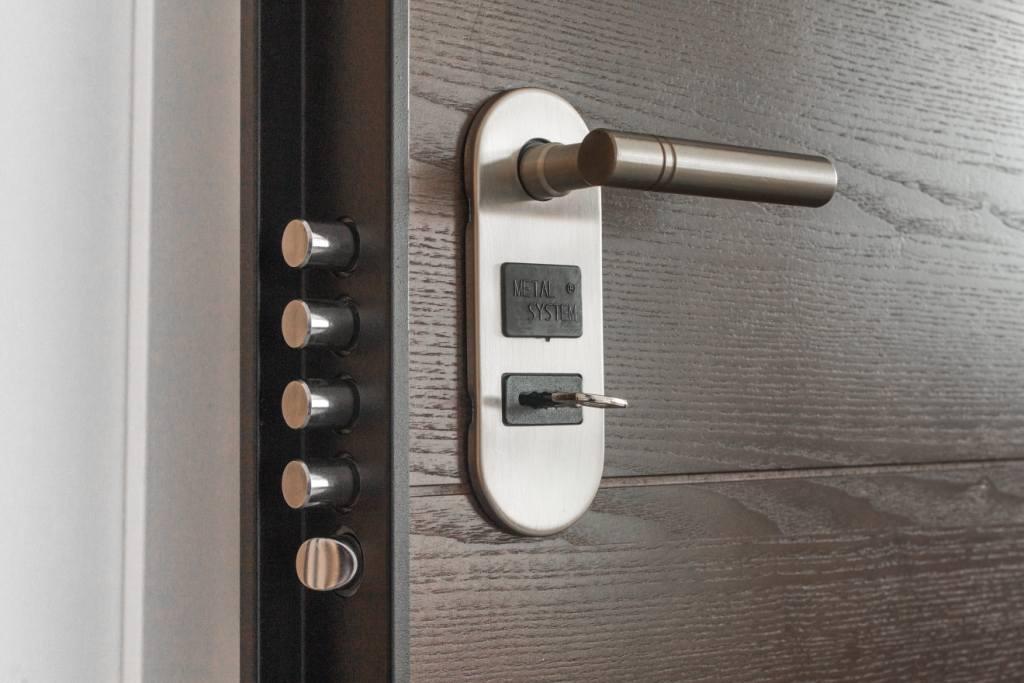 common door lock issues